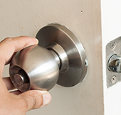 Lock and key installation services